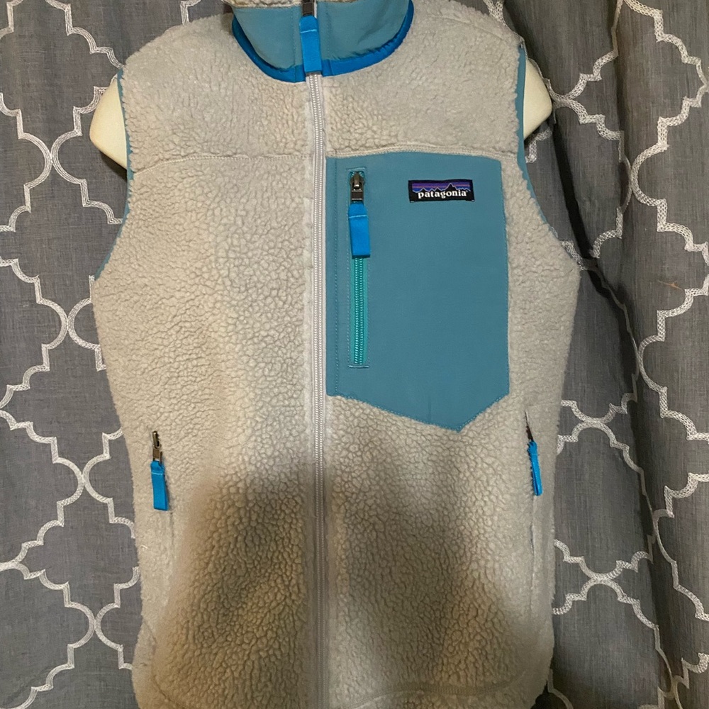 Patagonia Classic Retro X grey teal Fleece Vest with Blue Trim! Small!